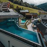 Aparthotel Bachgut - Am Berg Saalbach-Hinterglemm
