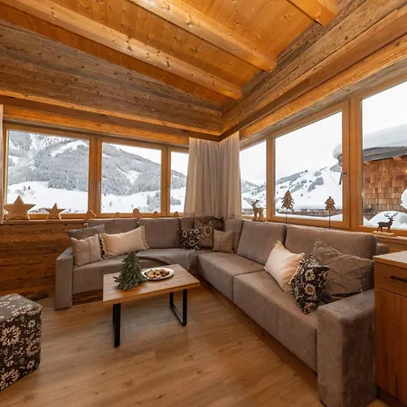 Bachgut - Am Berg アパートホテル ザールバッハ・ヒンターグレム