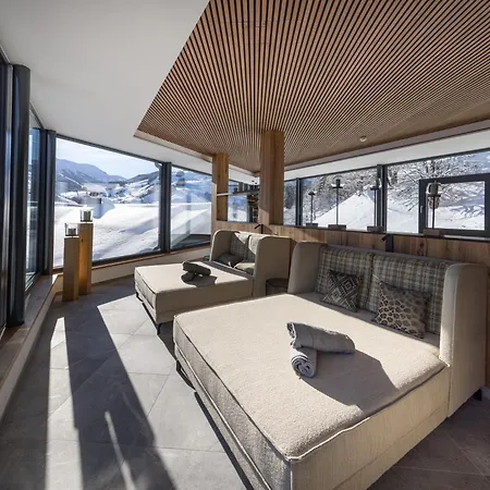 Bachgut - Am Berg ザールバッハ・ヒンターグレム