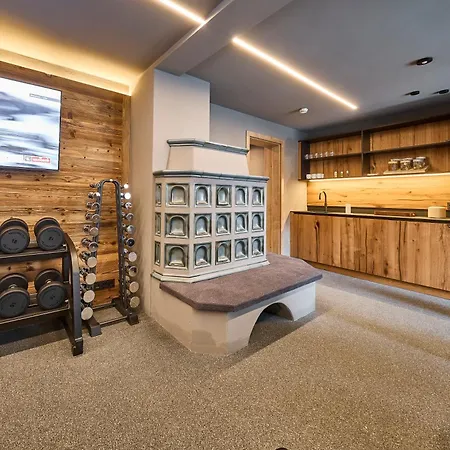 Bachgut - Am Berg Aparthotel Saalbach-Hinterglemm