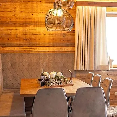Bachgut - Am Berg Aparthotel Saalbach-Hinterglemm