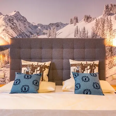 Bachgut - Am Berg Aparthotel 4*