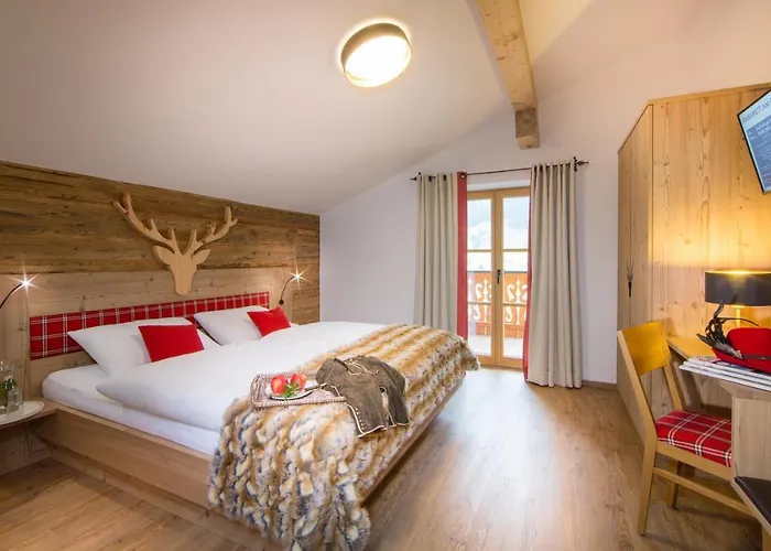 Bachgut - Am Berg Aparthotel 4*